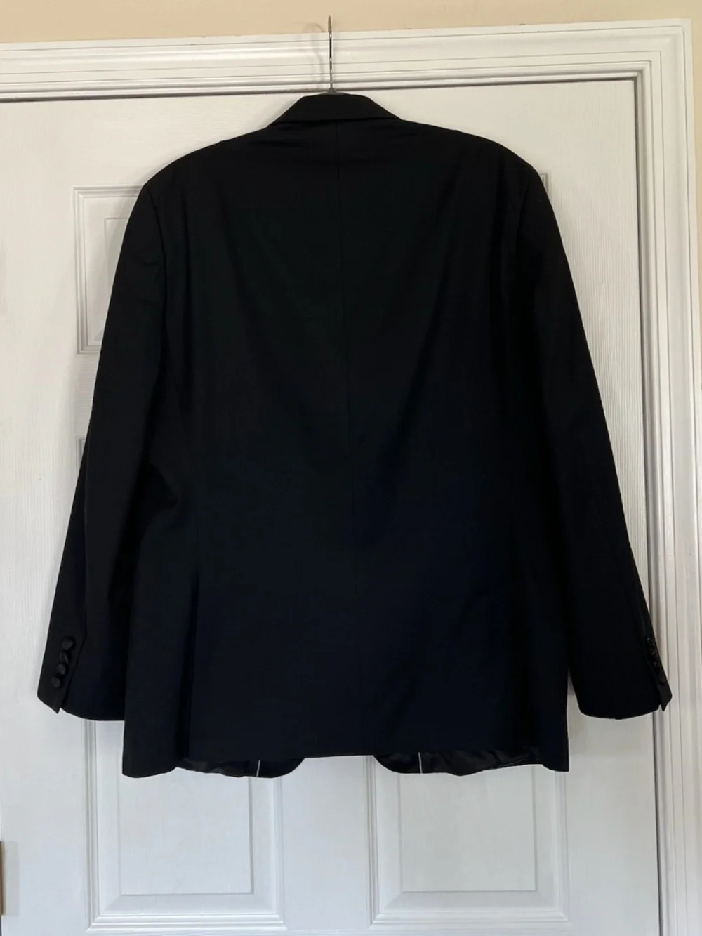 Van Heusen Black Slim Fit Tuxedo Blazer, Size 42R